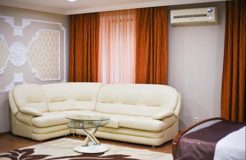 Sky Luxe Hotel Astana Eksteriør billede
