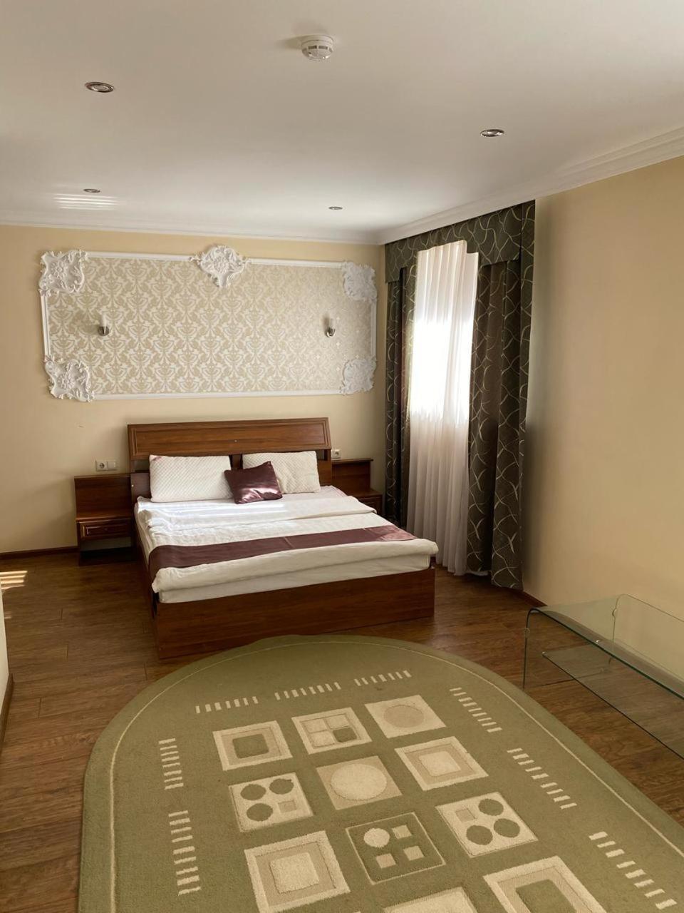 Sky Luxe Hotel Astana Eksteriør billede