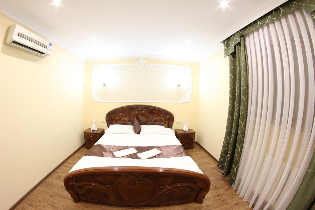 Sky Luxe Hotel Astana Værelse billede