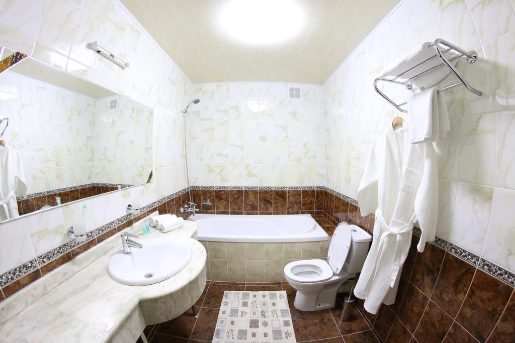 Sky Luxe Hotel Astana Eksteriør billede