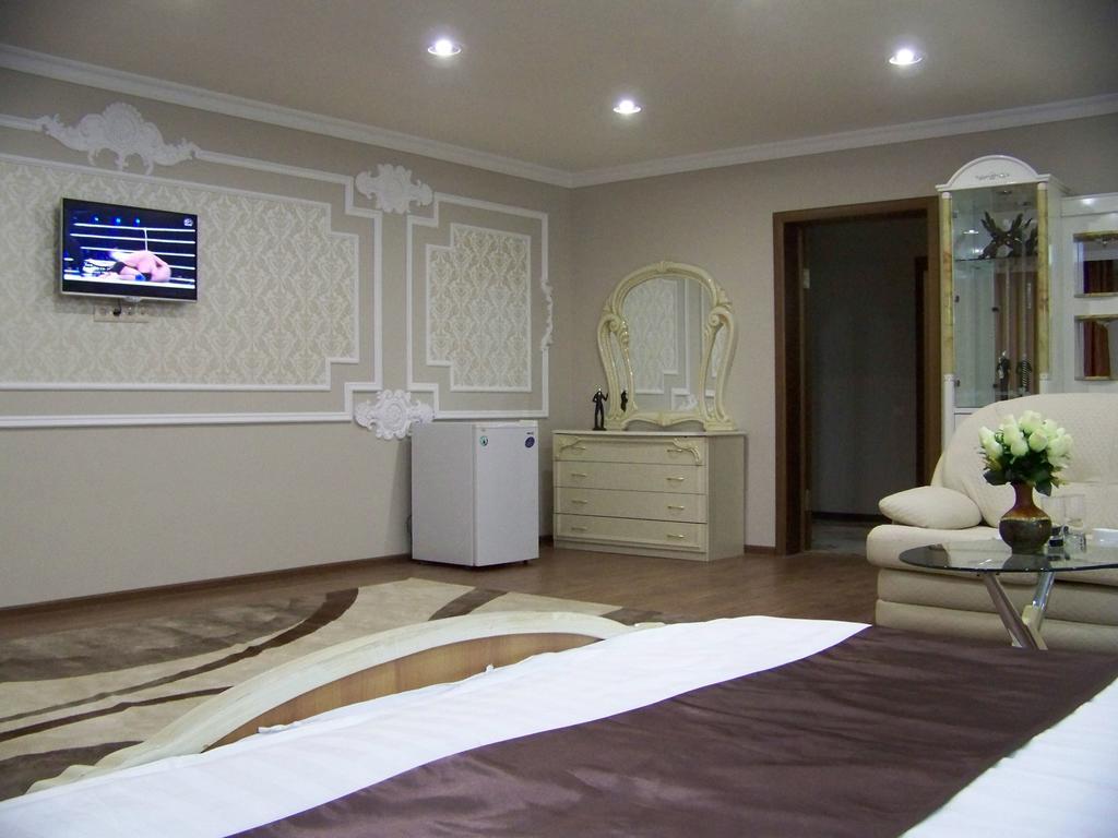 Sky Luxe Hotel Astana Eksteriør billede